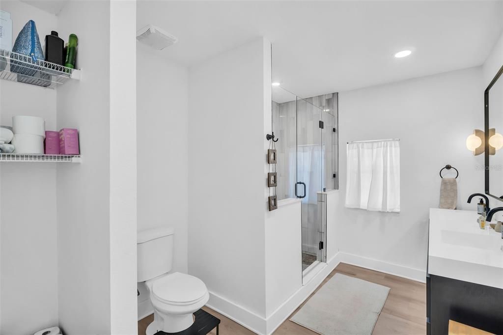 For Sale: $595,000 (3 beds, 3 baths, 1708 Square Feet)