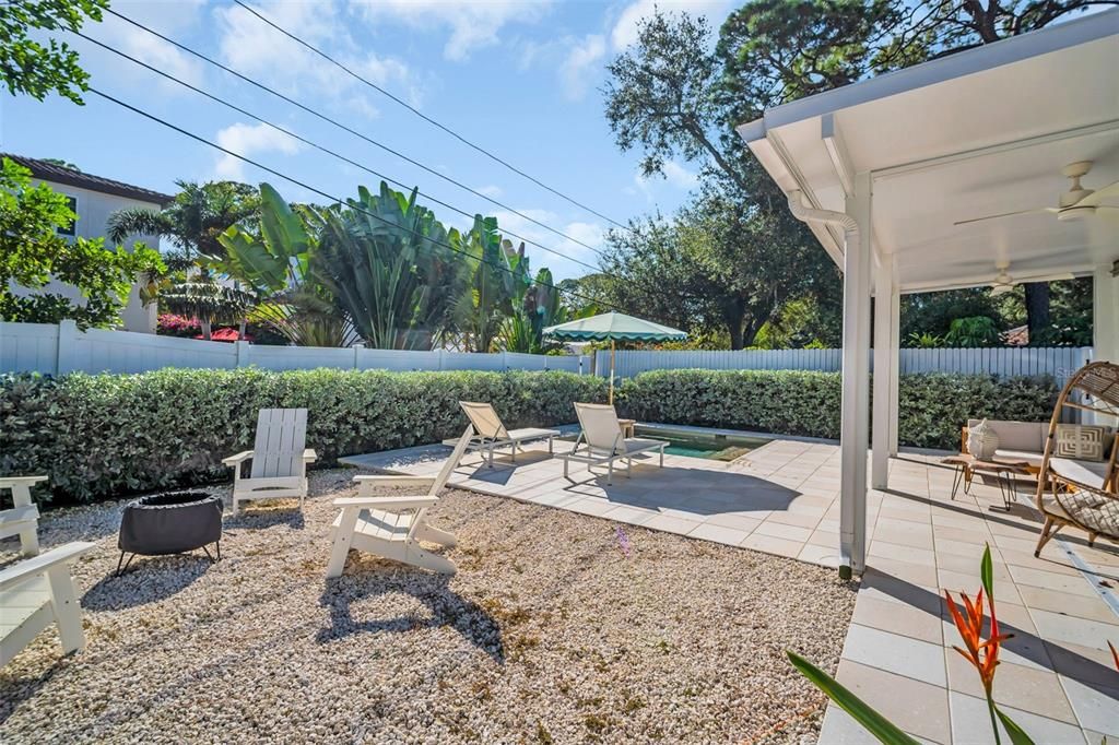 For Sale: $595,000 (3 beds, 3 baths, 1708 Square Feet)