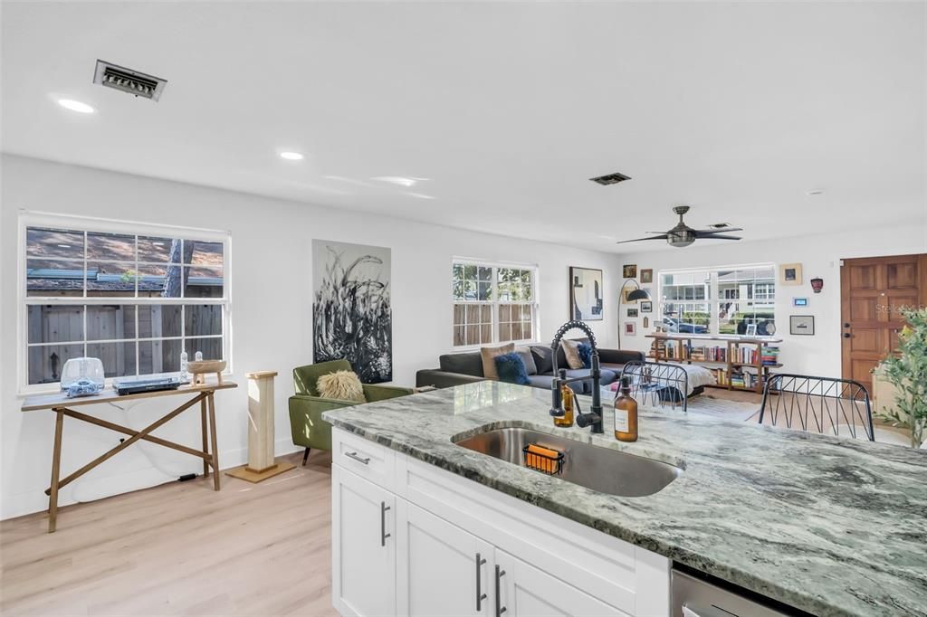 For Sale: $595,000 (3 beds, 3 baths, 1708 Square Feet)