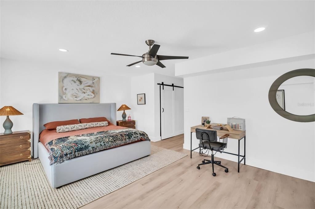 For Sale: $595,000 (3 beds, 3 baths, 1708 Square Feet)