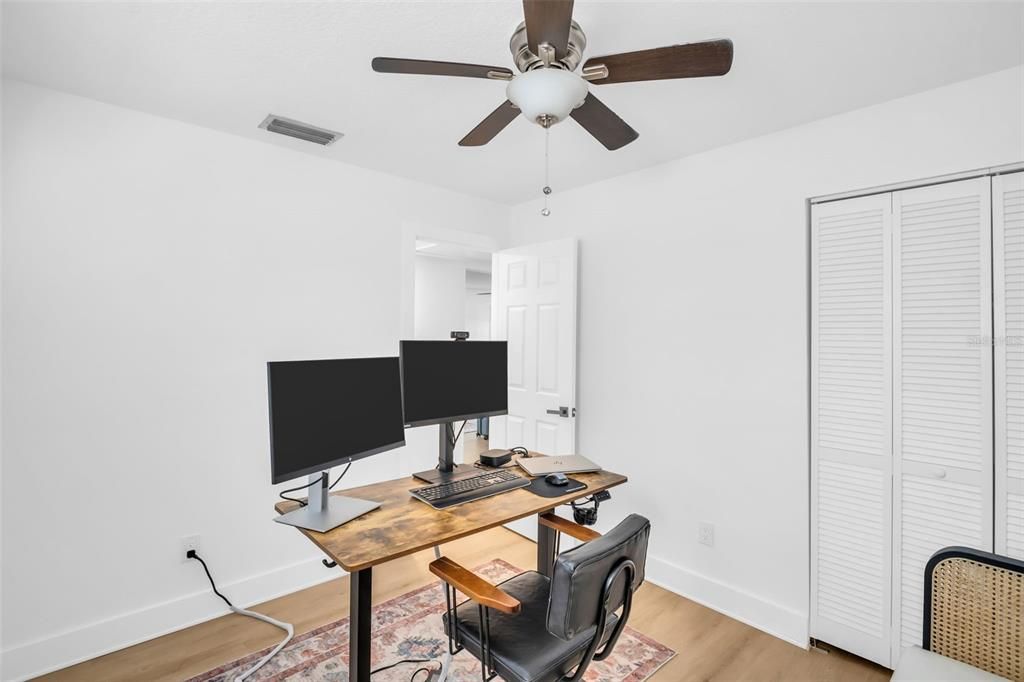 For Sale: $595,000 (3 beds, 3 baths, 1708 Square Feet)