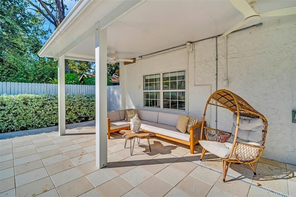 For Sale: $595,000 (3 beds, 3 baths, 1708 Square Feet)