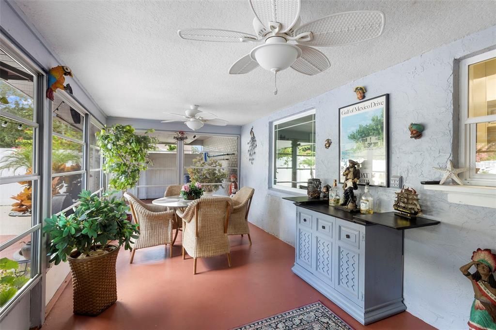 Active With Contract: $400,000 (3 beds, 2 baths, 1511 Square Feet)