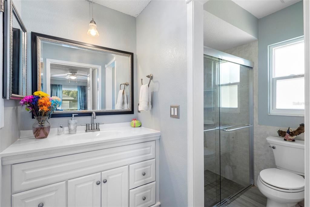 Active With Contract: $400,000 (3 beds, 2 baths, 1511 Square Feet)