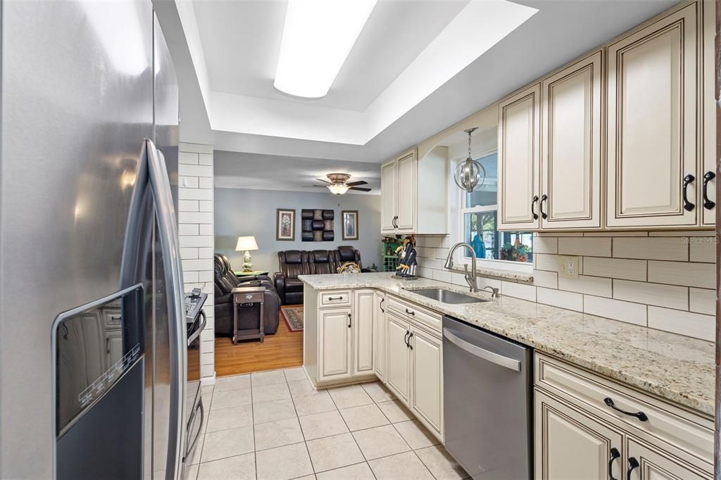 Active With Contract: $400,000 (3 beds, 2 baths, 1511 Square Feet)