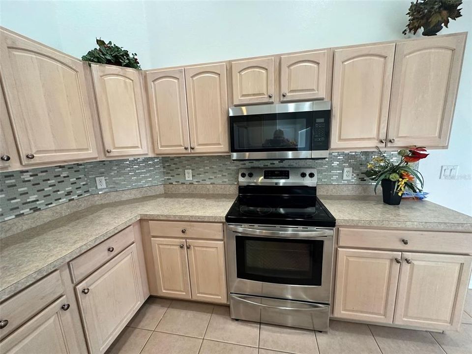 出租: $2,250 (3 贝兹, 2 浴室, 1543 平方英尺)