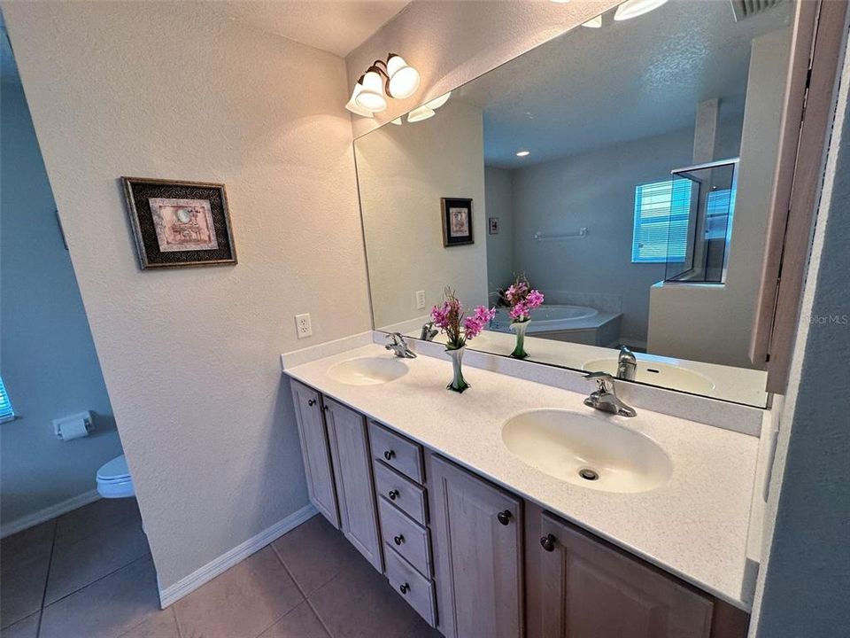 出租: $2,250 (3 贝兹, 2 浴室, 1543 平方英尺)