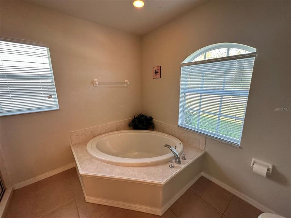 出租: $2,250 (3 贝兹, 2 浴室, 1543 平方英尺)