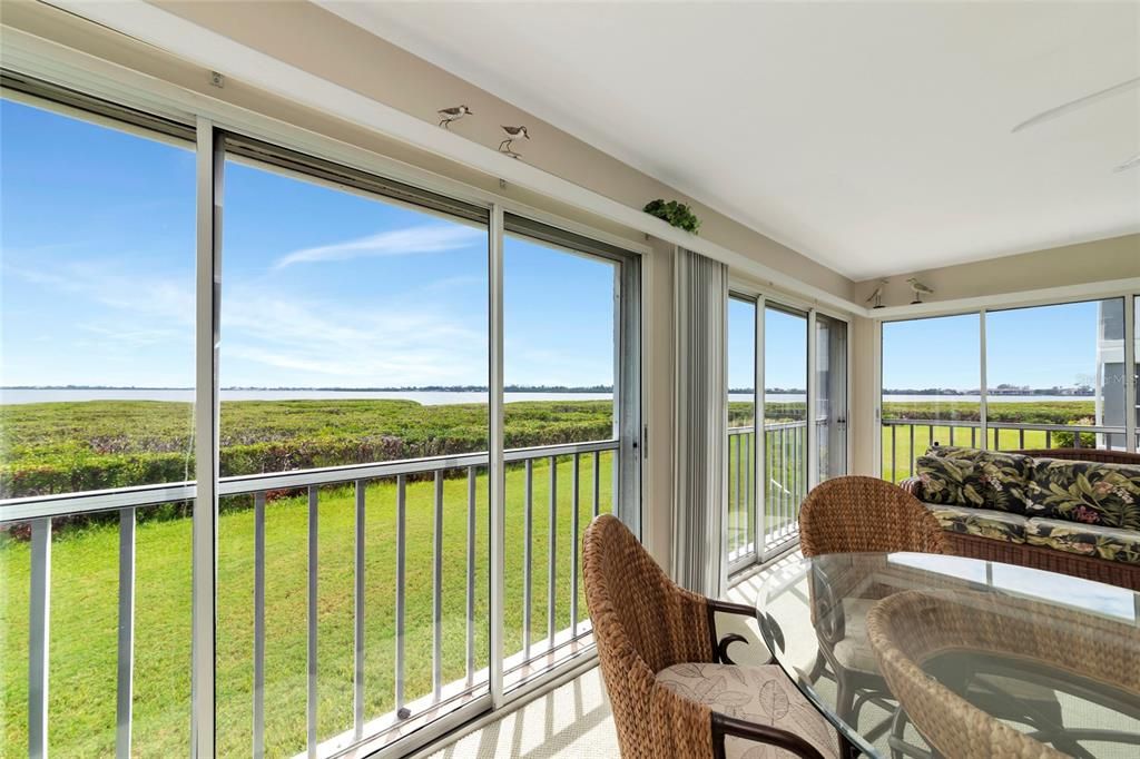 For Sale: $575,000 (3 beds, 2 baths, 1866 Square Feet)