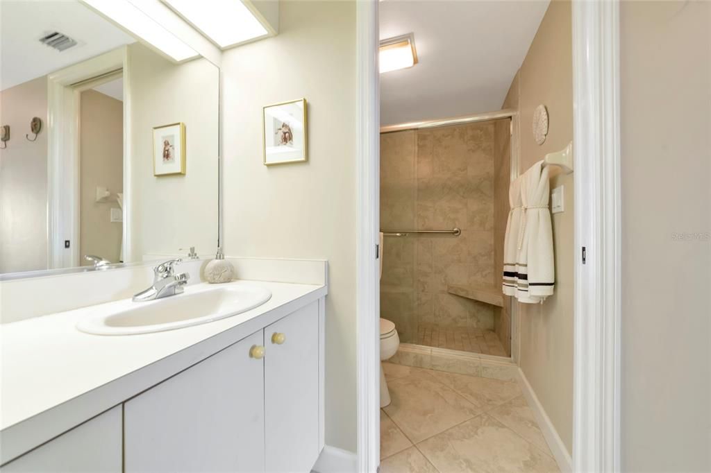 For Sale: $575,000 (3 beds, 2 baths, 1866 Square Feet)