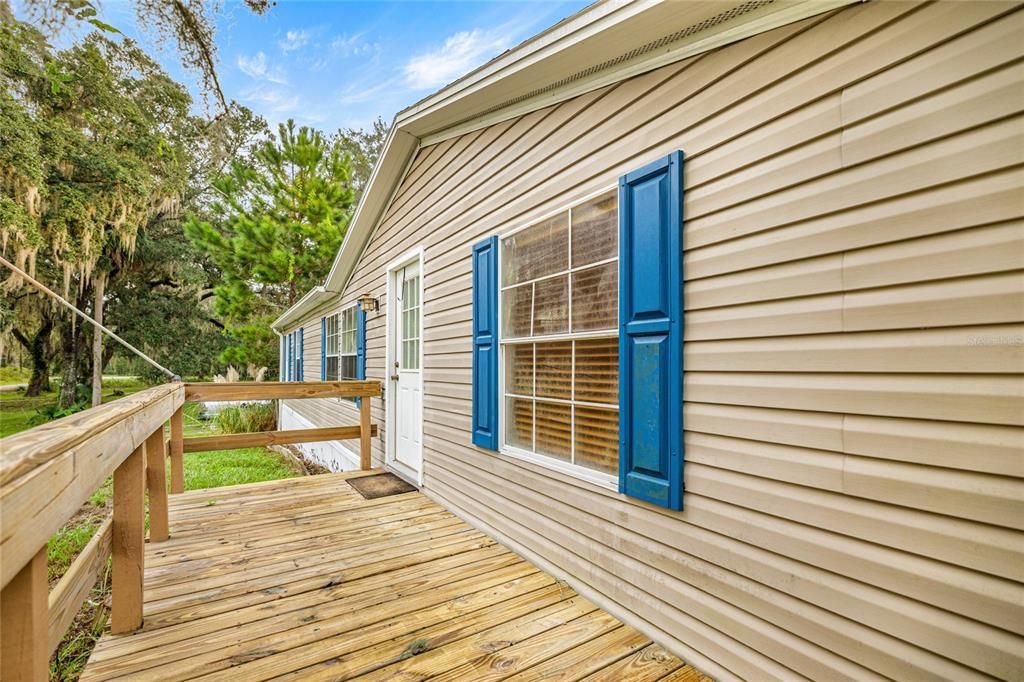 待售: $240,000 (4 贝兹, 2 浴室, 2280 平方英尺)