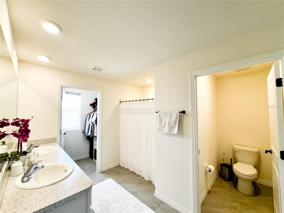 На продажу: $424,900 (5 спален, 3 ванн, 2605 Квадратных фут)