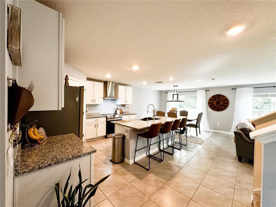 На продажу: $424,900 (5 спален, 3 ванн, 2605 Квадратных фут)