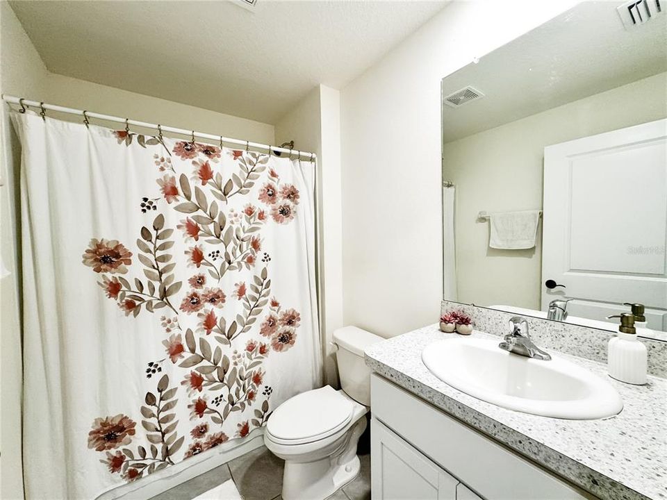 На продажу: $424,900 (5 спален, 3 ванн, 2605 Квадратных фут)