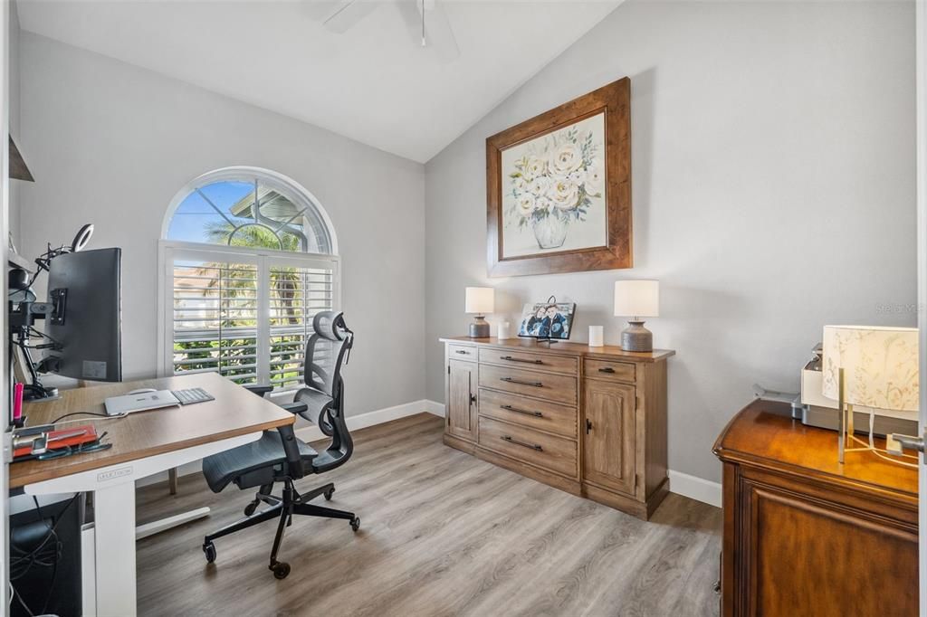 Active With Contract: $950,000 (3 beds, 2 baths, 2160 Square Feet)