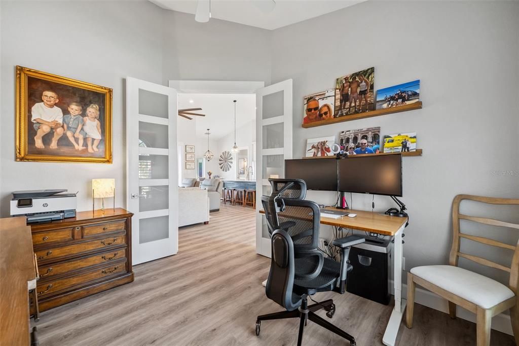 Active With Contract: $950,000 (3 beds, 2 baths, 2160 Square Feet)