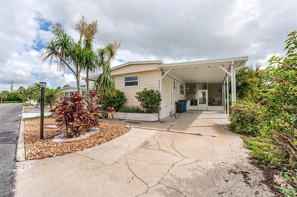 待售: $179,000 (2 贝兹, 2 浴室, 672 平方英尺)