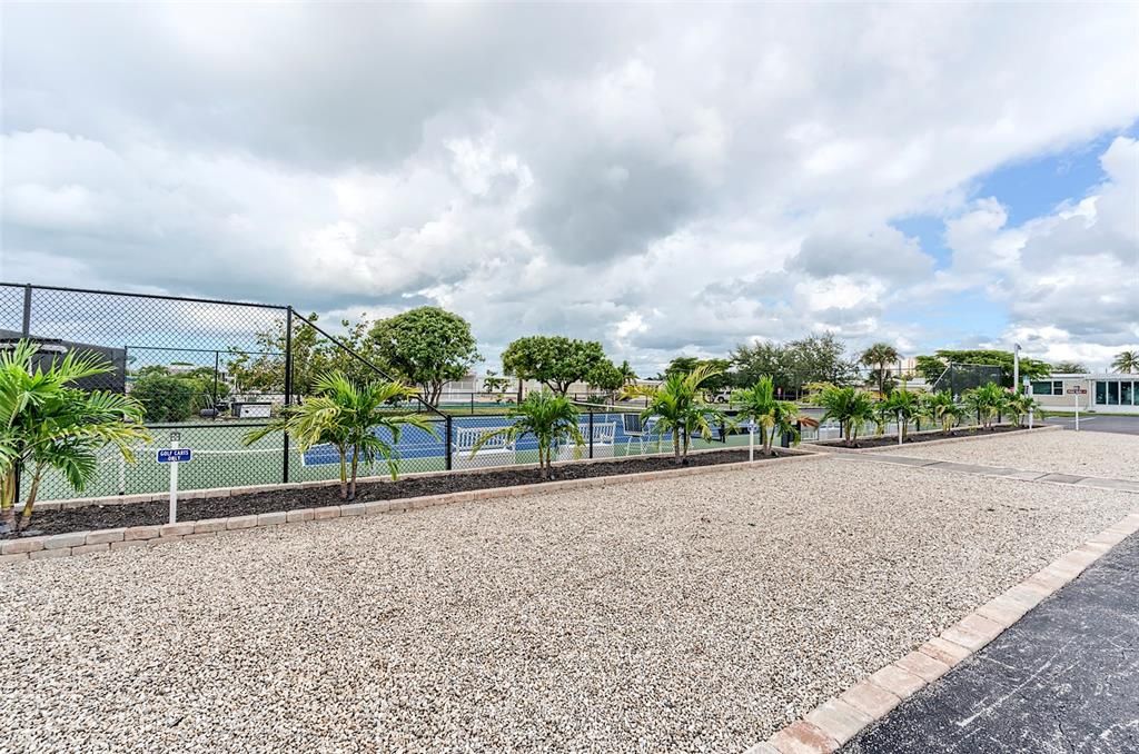 待售: $179,000 (2 贝兹, 2 浴室, 672 平方英尺)