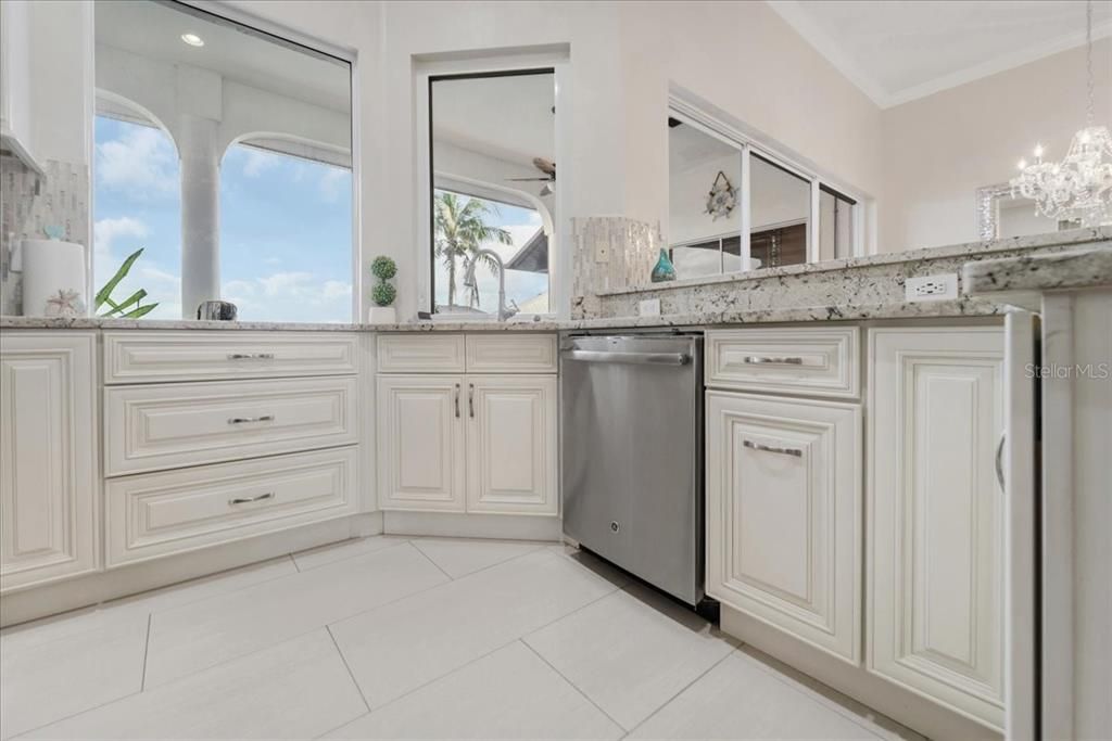 待售: $1,199,000 (3 贝兹, 3 浴室, 1784 平方英尺)