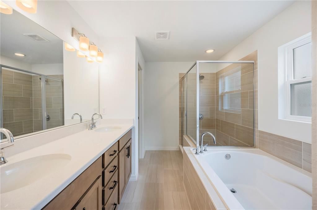 待售: $279,900 (3 贝兹, 2 浴室, 1447 平方英尺)