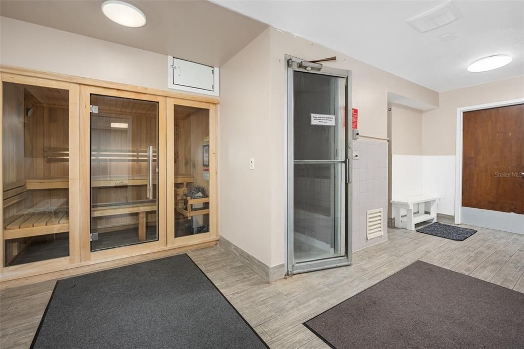 На продажу: $175,000 (1 спален, 1 ванн, 822 Квадратных фут)