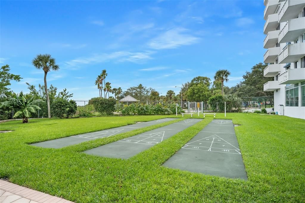 На продажу: $175,000 (1 спален, 1 ванн, 822 Квадратных фут)