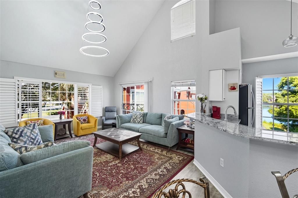 En Venta: $290,000 (2 camas, 2 baños, 1373 Pies cuadrados)