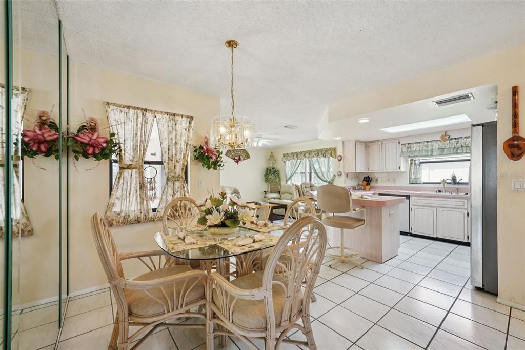 Active With Contract: $300,000 (3 beds, 3 baths, 1780 Square Feet)