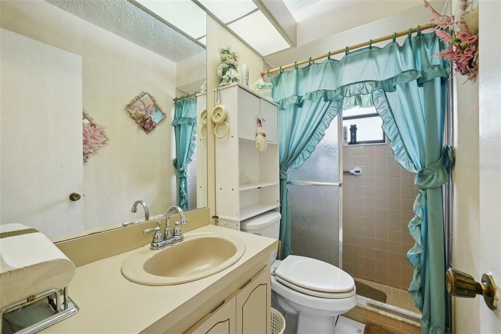 Active With Contract: $300,000 (3 beds, 3 baths, 1780 Square Feet)