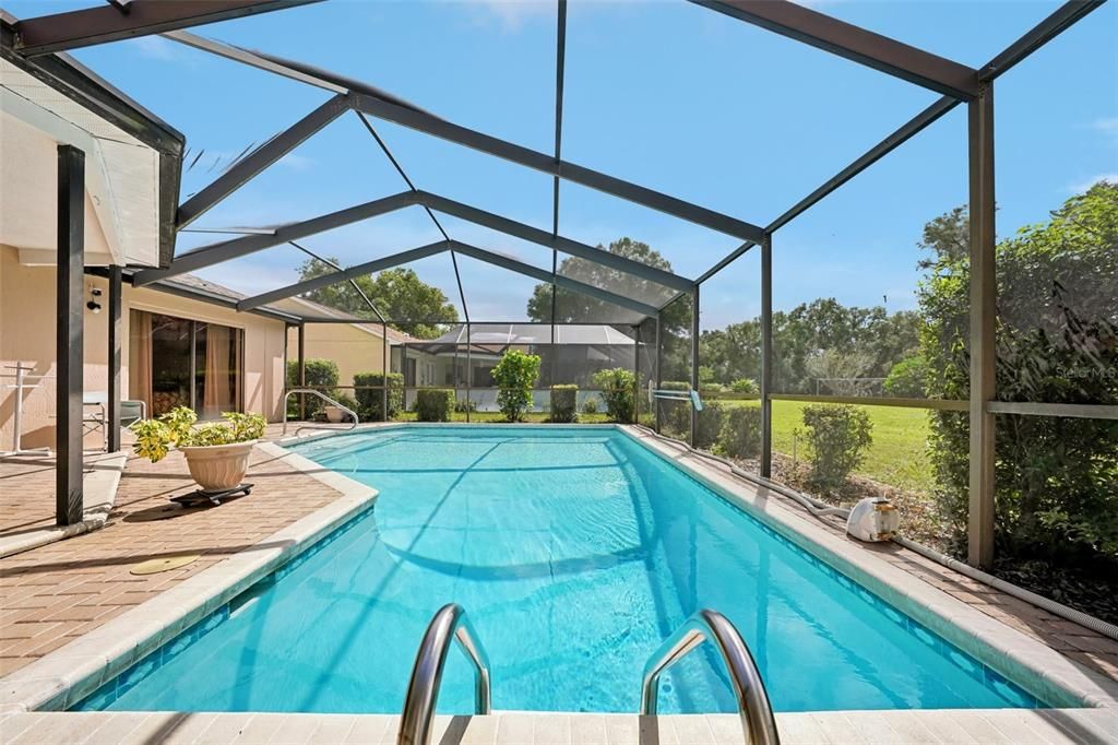 Active With Contract: $300,000 (3 beds, 3 baths, 1780 Square Feet)