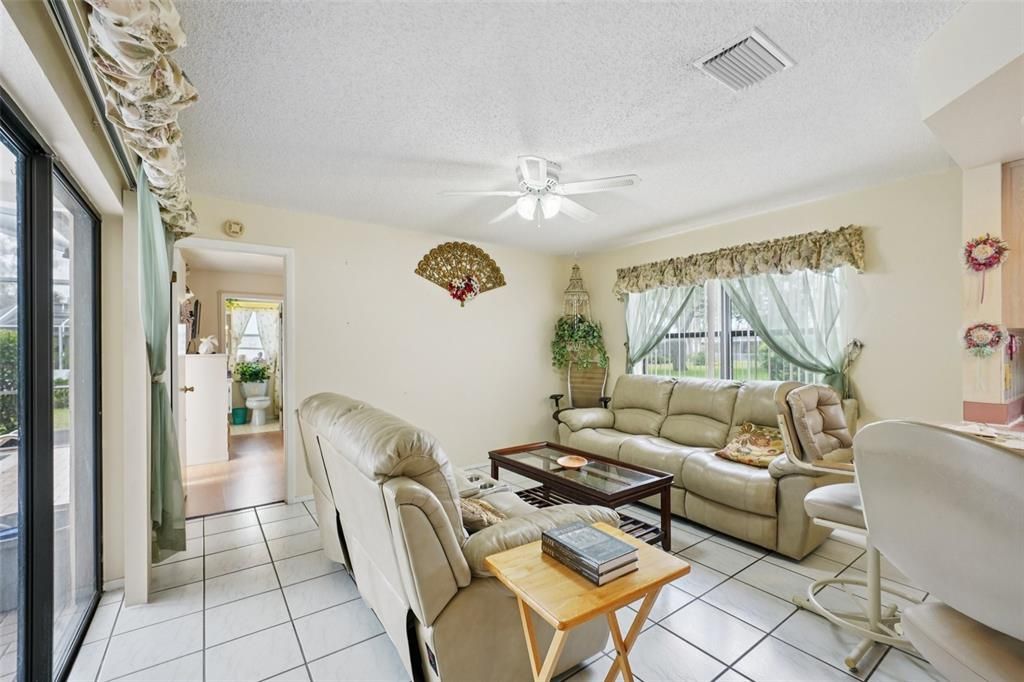 Active With Contract: $300,000 (3 beds, 3 baths, 1780 Square Feet)