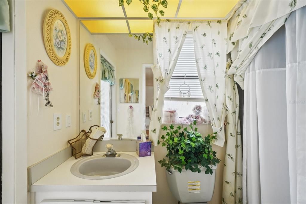 Active With Contract: $300,000 (3 beds, 3 baths, 1780 Square Feet)