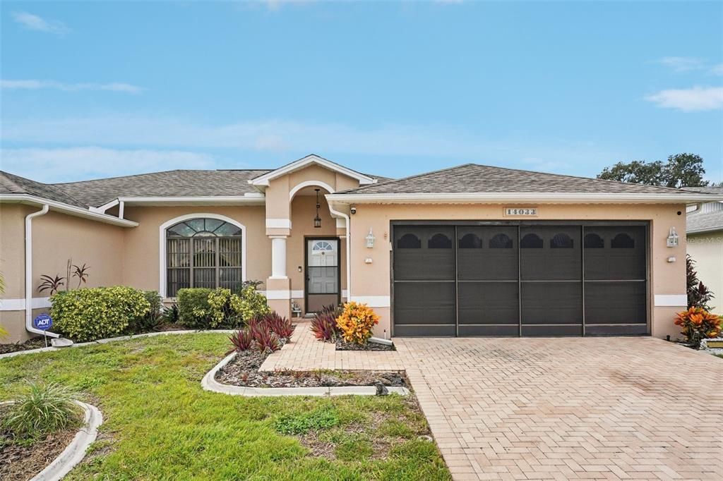 Active With Contract: $300,000 (3 beds, 3 baths, 1780 Square Feet)