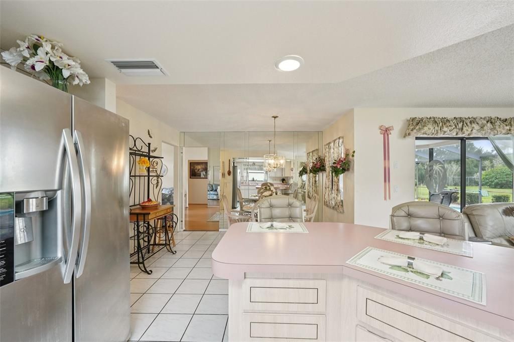 Active With Contract: $300,000 (3 beds, 3 baths, 1780 Square Feet)