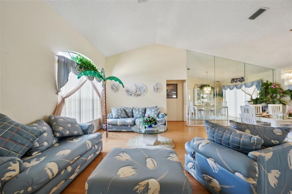 Active With Contract: $300,000 (3 beds, 3 baths, 1780 Square Feet)