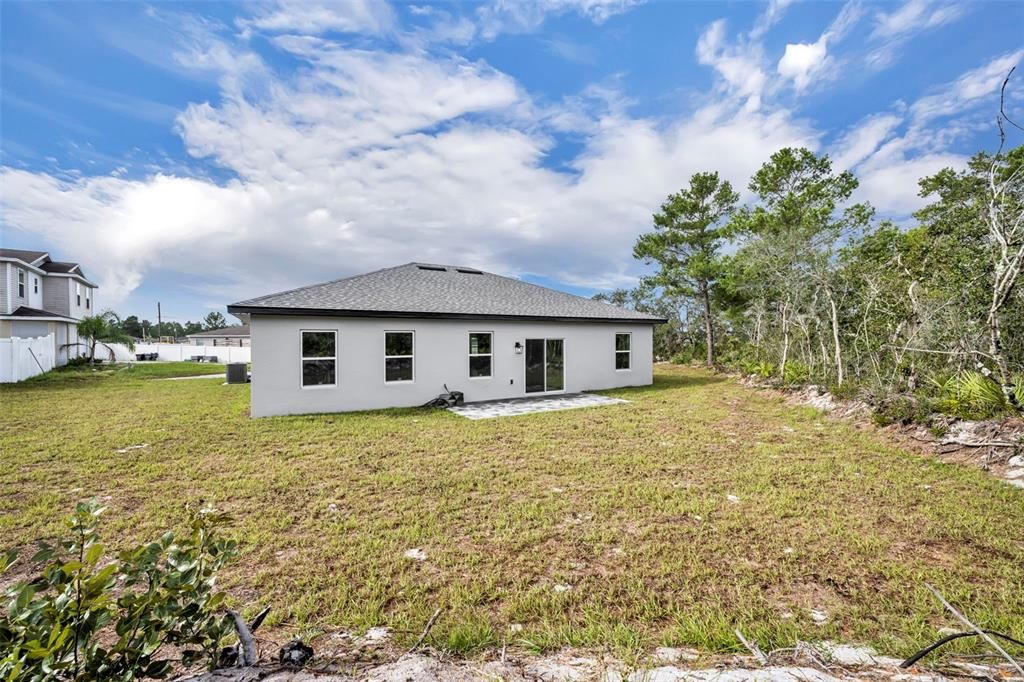 For Sale: $375,500 (4 beds, 3 baths, 1896 Square Feet)