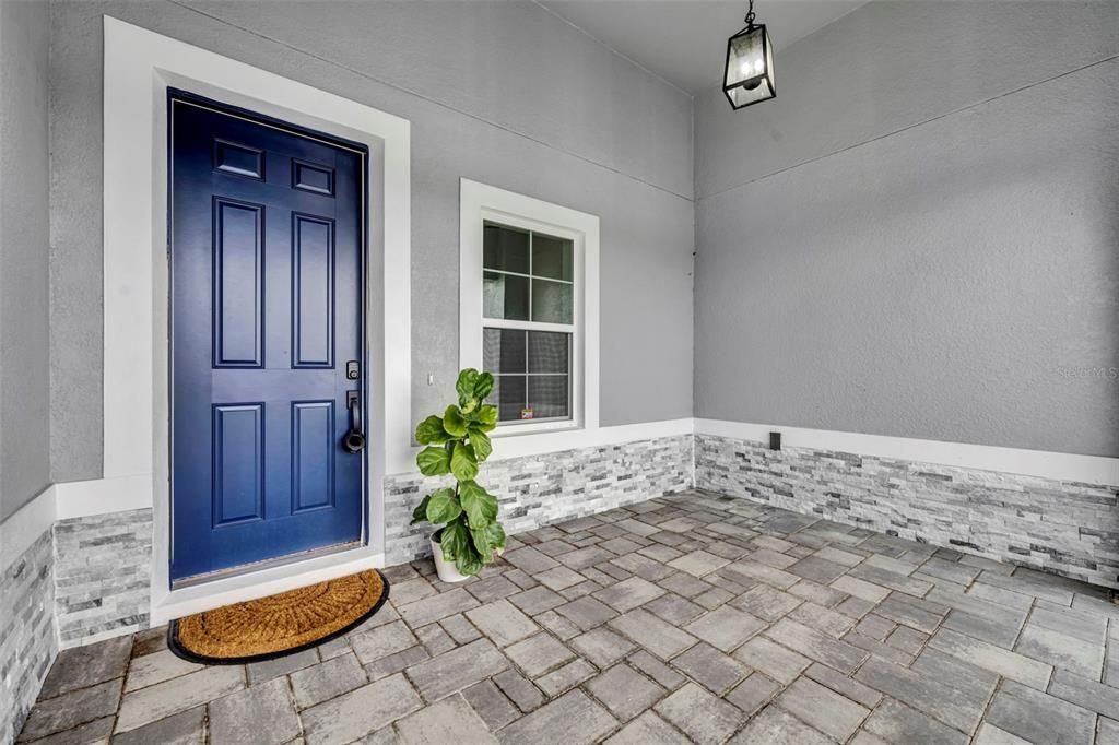 For Sale: $375,500 (4 beds, 3 baths, 1896 Square Feet)