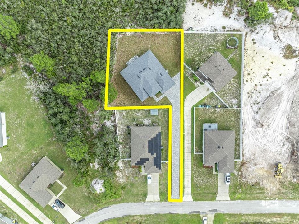 For Sale: $375,500 (4 beds, 3 baths, 1896 Square Feet)