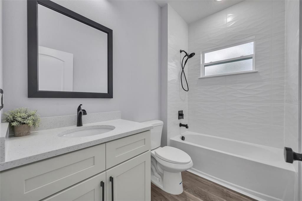 For Sale: $375,500 (4 beds, 3 baths, 1896 Square Feet)