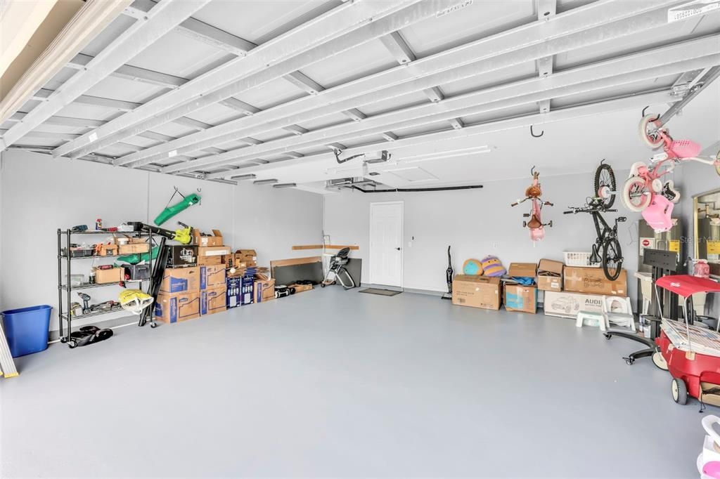 合同活跃: $459,999 (3 贝兹, 2 浴室, 2028 平方英尺)