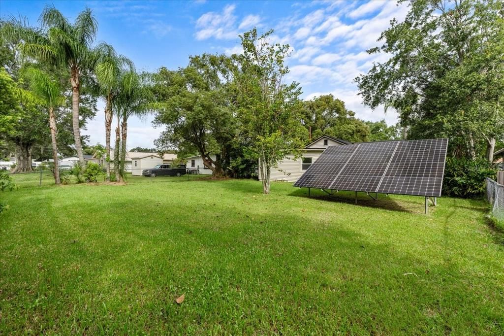 待售: $270,000 (3 贝兹, 1 浴室, 1086 平方英尺)