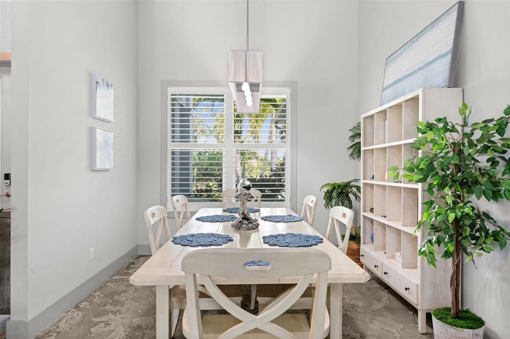 For Sale: $775,000 (3 beds, 3 baths, 2731 Square Feet)