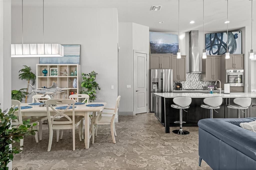 For Sale: $775,000 (3 beds, 3 baths, 2731 Square Feet)