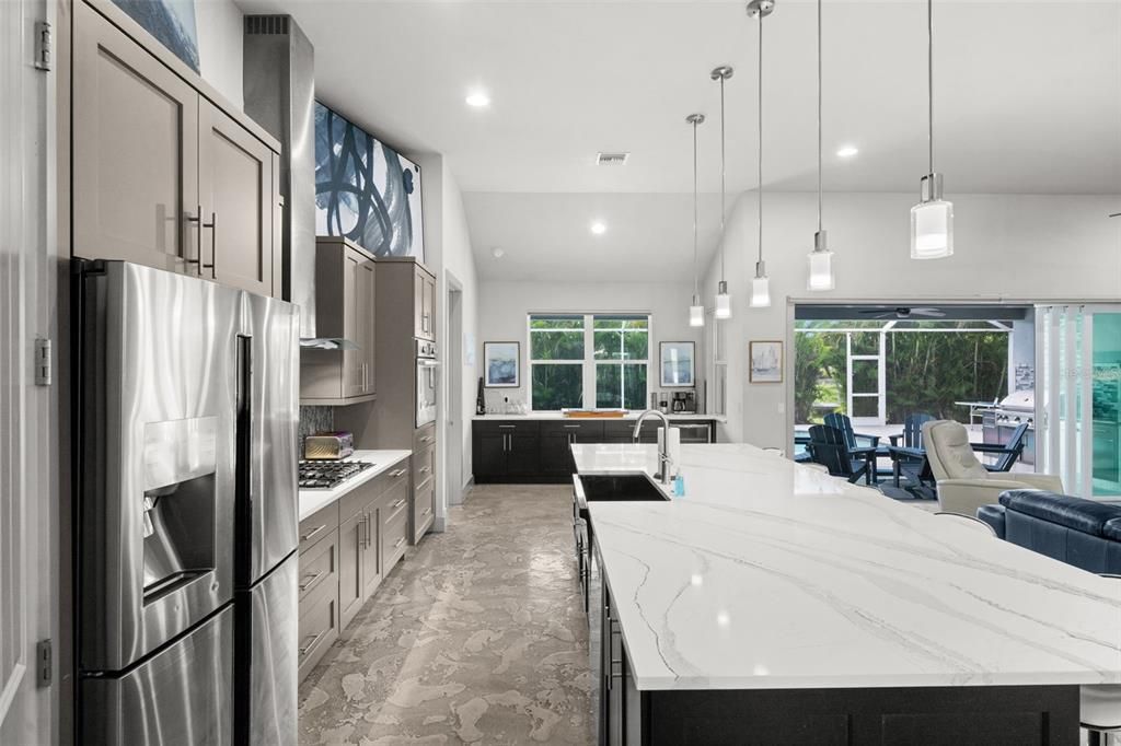 For Sale: $775,000 (3 beds, 3 baths, 2731 Square Feet)