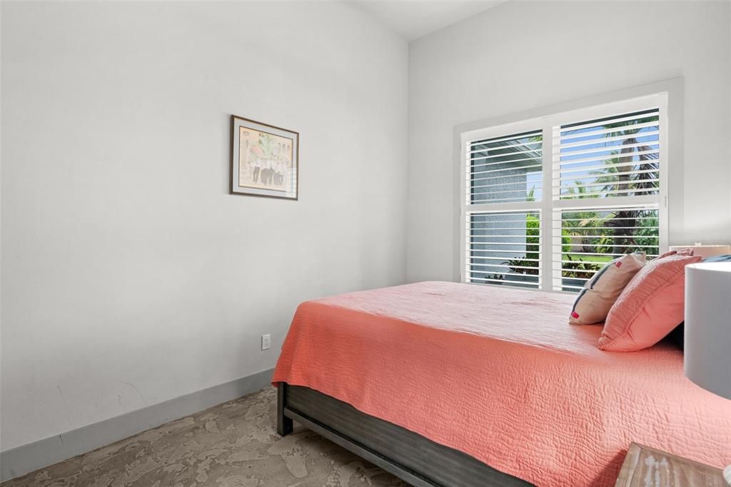 For Sale: $775,000 (3 beds, 3 baths, 2731 Square Feet)