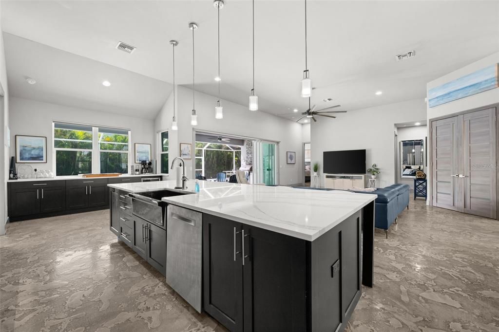 For Sale: $775,000 (3 beds, 3 baths, 2731 Square Feet)