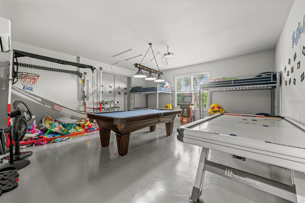 For Sale: $775,000 (3 beds, 3 baths, 2731 Square Feet)