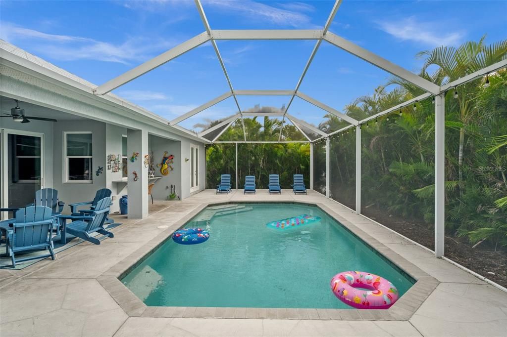 For Sale: $775,000 (3 beds, 3 baths, 2731 Square Feet)