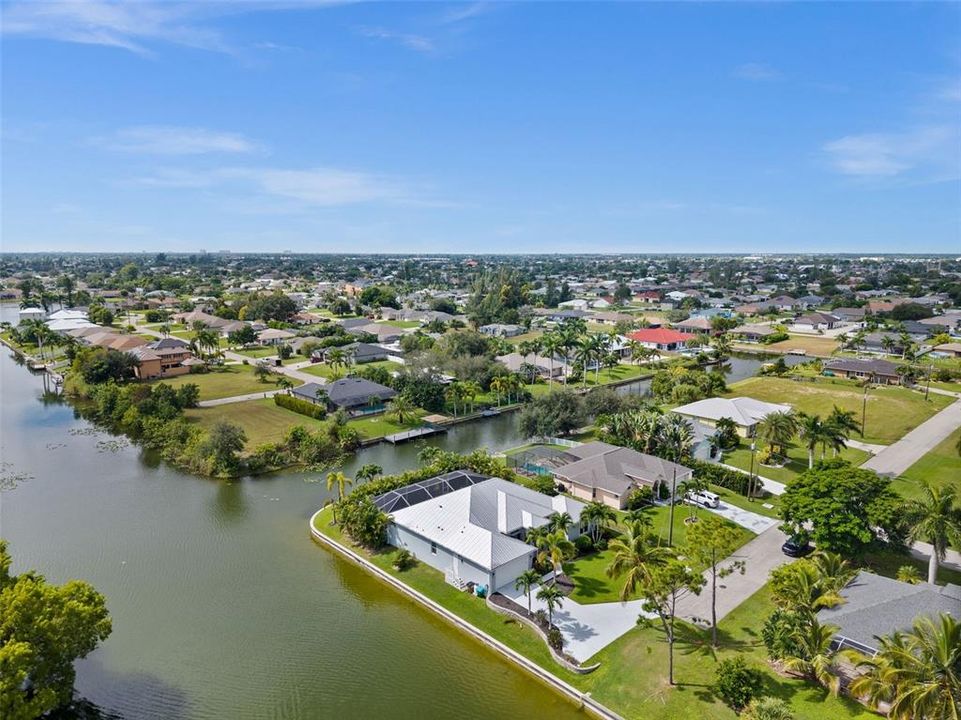 For Sale: $775,000 (3 beds, 3 baths, 2731 Square Feet)