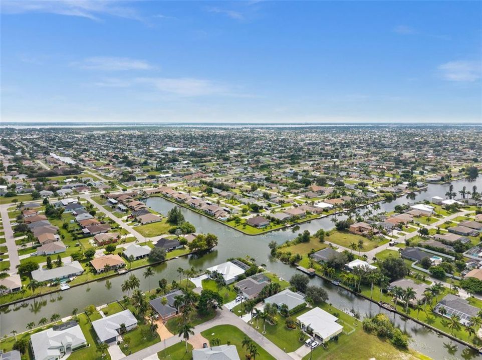 For Sale: $775,000 (3 beds, 3 baths, 2731 Square Feet)